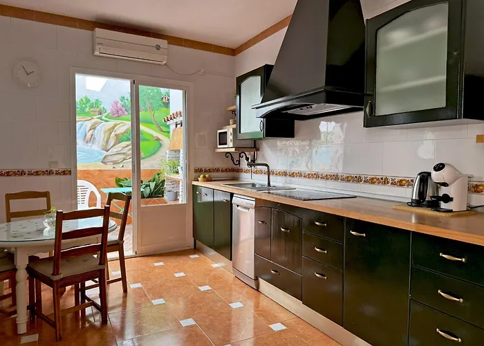 Casa Luz De Azahar - Ole Solutions * Jerez de la Frontera